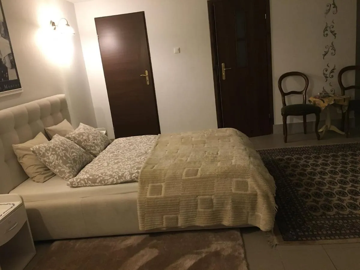 Hotel Dom pod Różą Rząska Polonia