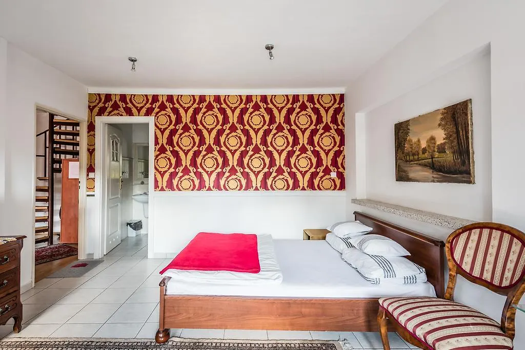 Hotel Dom pod Różą Rząska